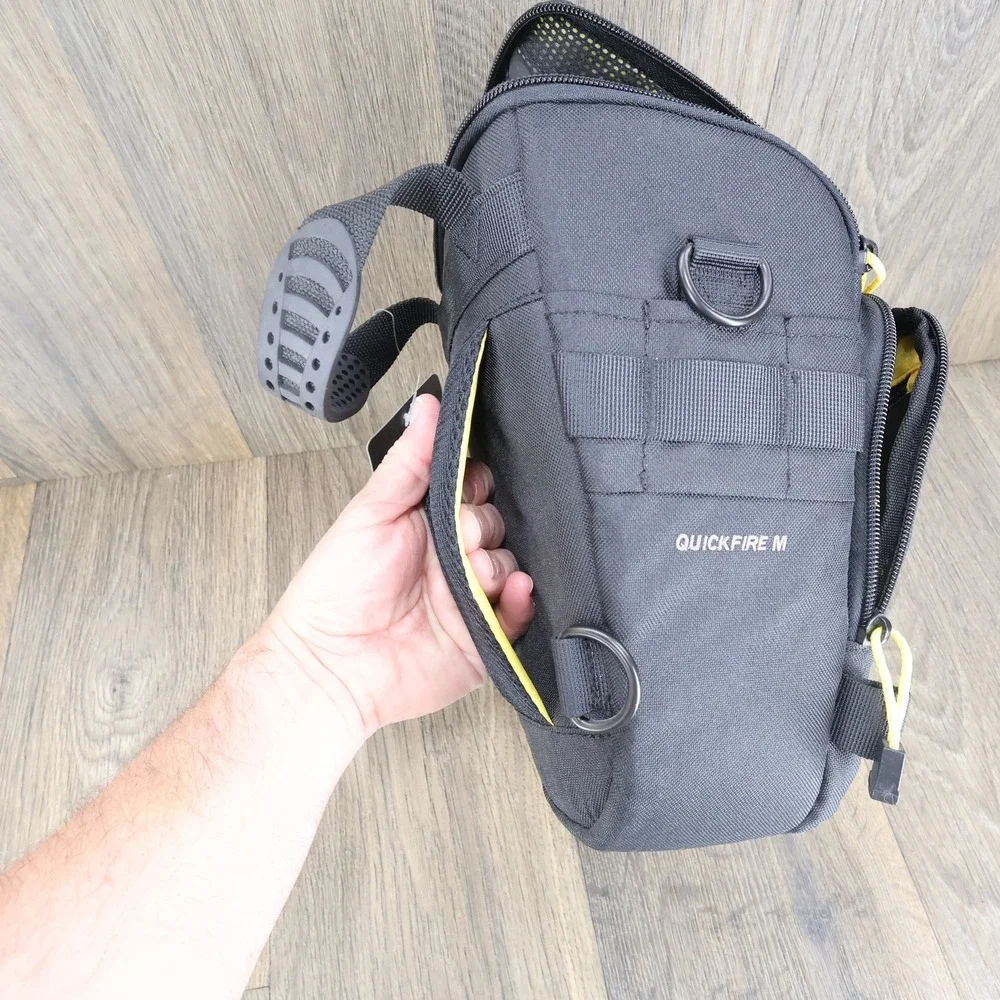 Mountainsmith Quickfire M Camera Bag Black Padded DSLR Case Holster NEW